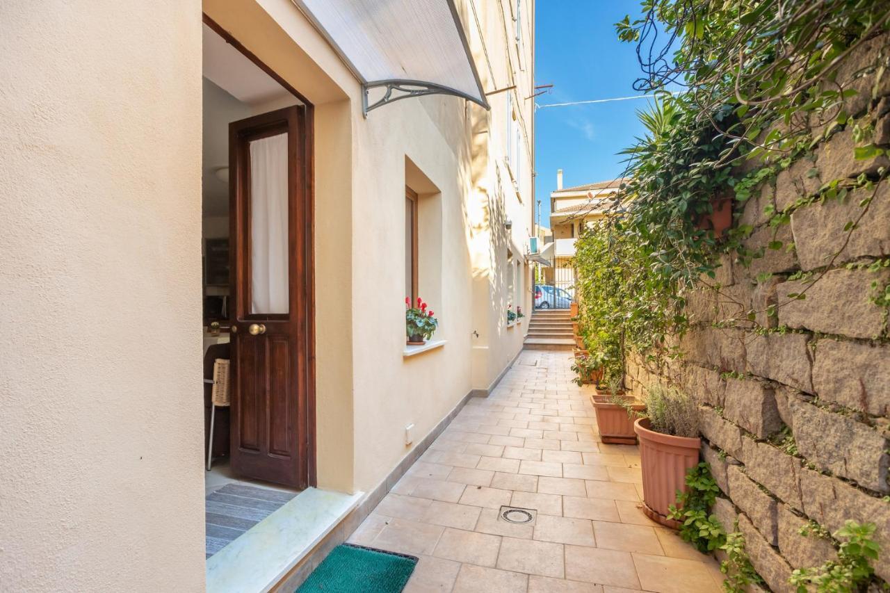 Spacious 3-Bedroom Apartment With Courtyard In Tempio Pausania - Perfect For Families المظهر الخارجي الصورة